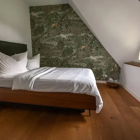 Idyllisches Reetdachhaus Casa de Férias Nossentiner Huette
